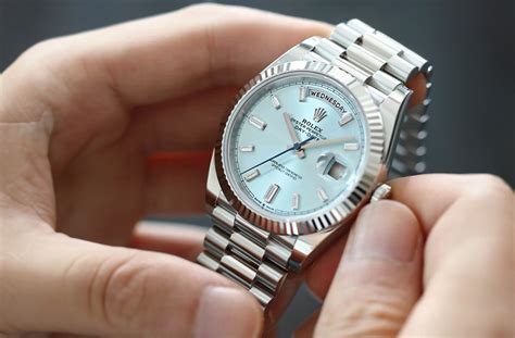 how do you wind a rolex watch|rolex 3035 hard to wind.